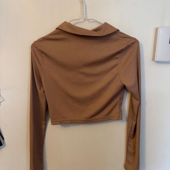 Beige crop top - Picture 3 of 3